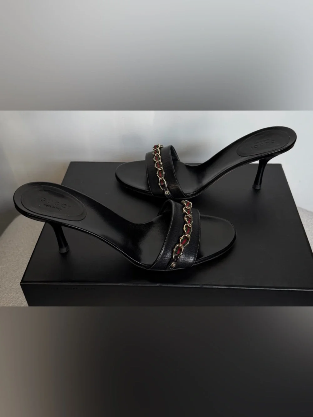 Gucci Black Leather Kitten Heel Sandals with Gold Chain Green and Red Webbing - Picture 3 of 14